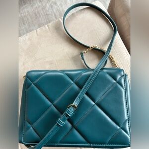 A New Day Teal Quilted Shoulder/Crossbody Bag